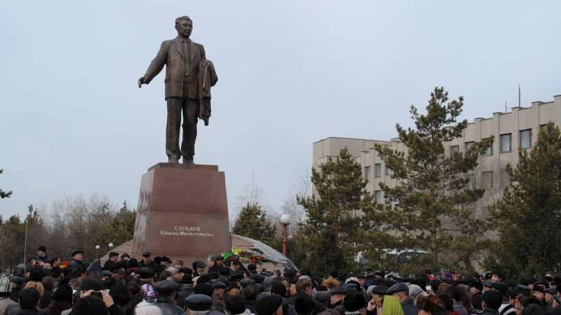 В Казахстане изменили правила установления памятников